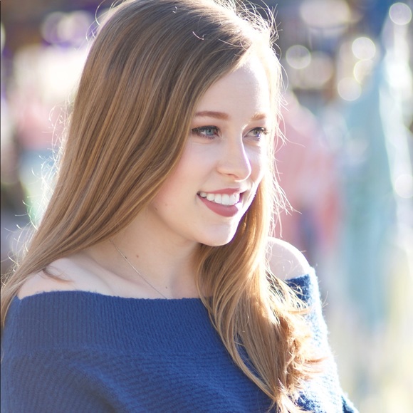 Meet your Posher, Shelby - Picture 1 of 1